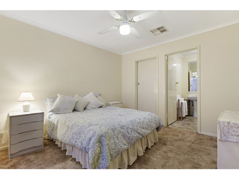 12 The Trossachs, Frankston VIC 3199