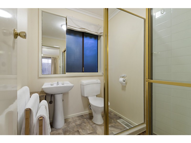 12 The Trossachs, Frankston VIC 3199
