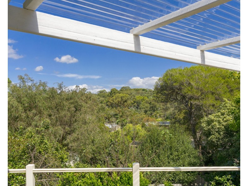 4 Woolston Drive, Frankston South VIC 3199
