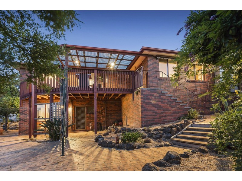 5 Illawarra Close, Frankston VIC 3199