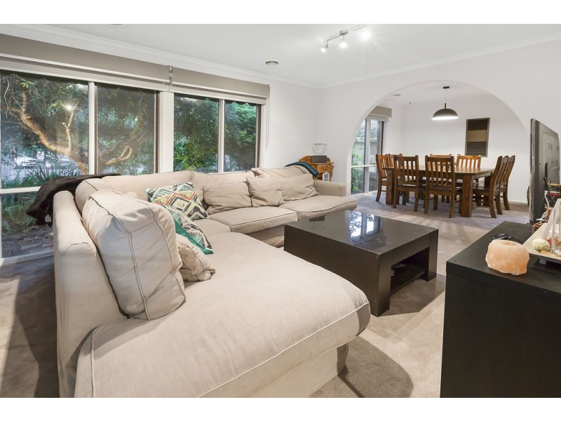 5 Illawarra Close, Frankston VIC 3199