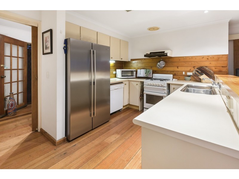 5 Illawarra Close, Frankston VIC 3199