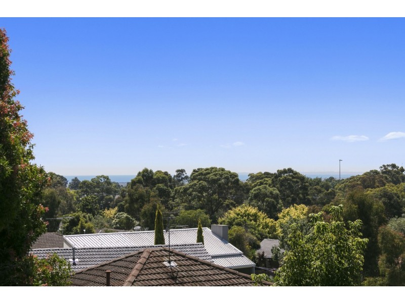 5 Illawarra Close, Frankston VIC 3199