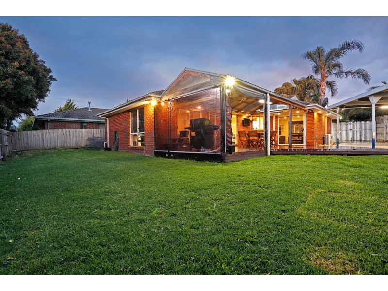 2 Tandarra Court, Carrum Downs VIC 3201