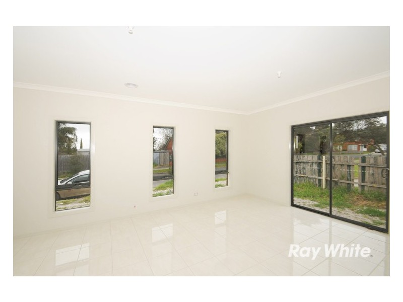 2A Gum Street, Frankston North VIC 3200