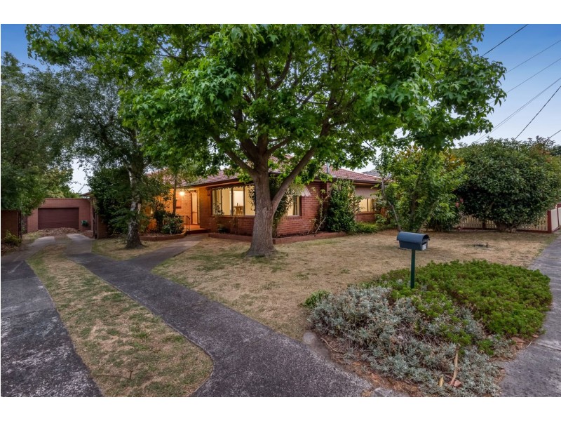 17 Lucerne Crescent, Frankston VIC 3199