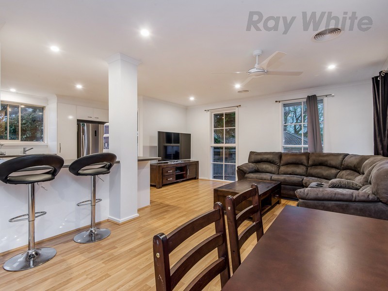 9 Genoa Court, Frankston VIC 3199