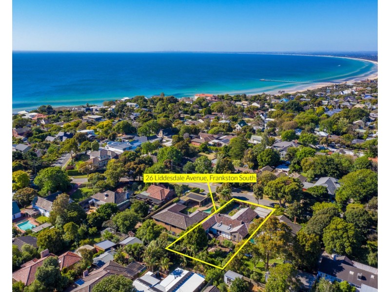 26 Liddesdale Avenue, Frankston South VIC 3199