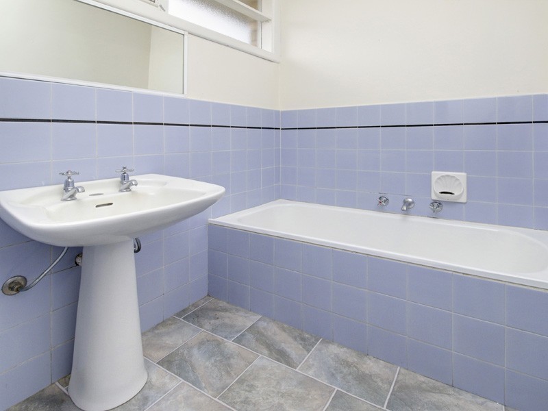 24 Hillcrest Road, Frankston VIC 3199