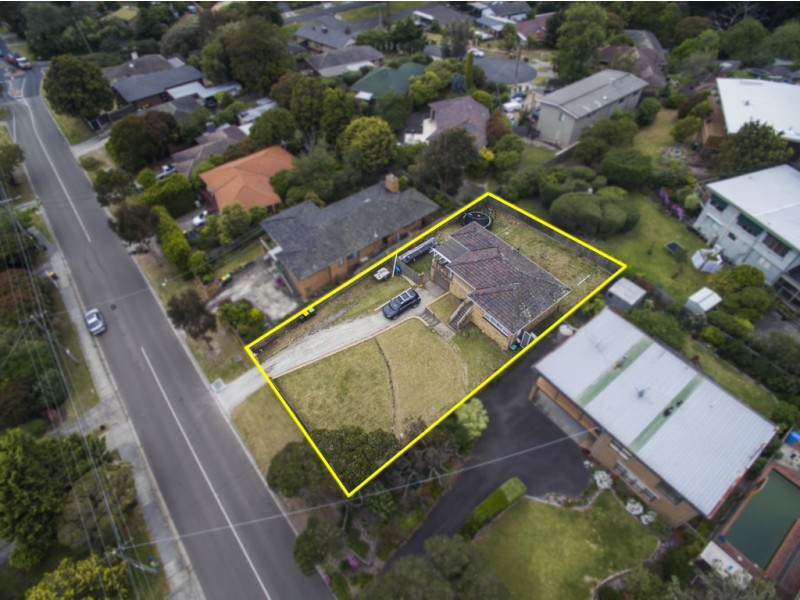 24 Hillcrest Road, Frankston VIC 3199