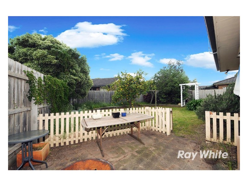 44 Sassafras Drive, Frankston VIC 3199