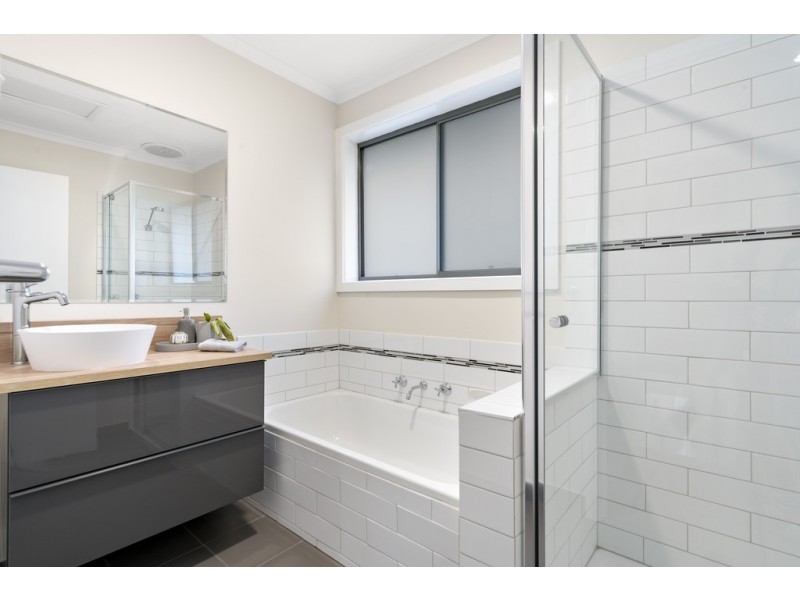 14 Tooloomba Court, Frankston VIC 3199