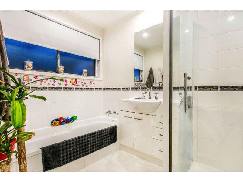 65 Karingal Drive, Frankston VIC 3199