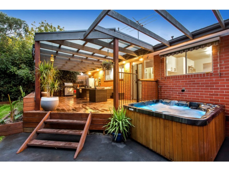 65 Karingal Drive, Frankston VIC 3199