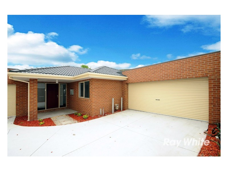 2/9 Windoo Street, Frankston North VIC 3200