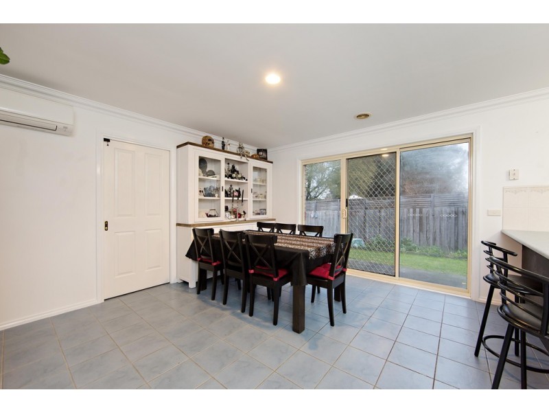 8 Wingham Court, Frankston VIC 3199