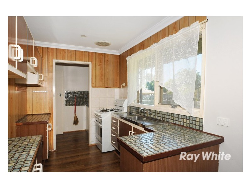 9 Cliveden Avenue, Frankston VIC 3199