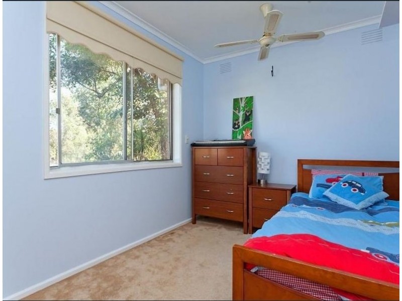 34 Gretana Crescent, Frankston VIC 3199