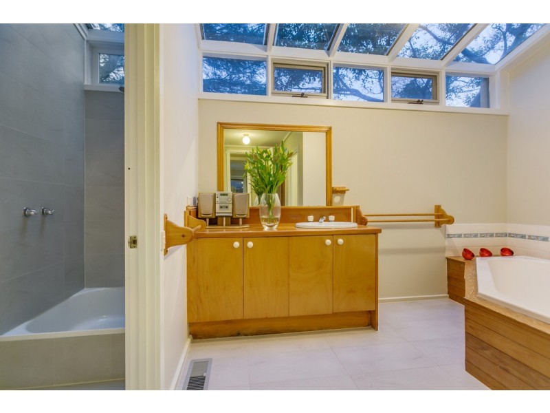 13 Gretel Court, Frankston VIC 3199