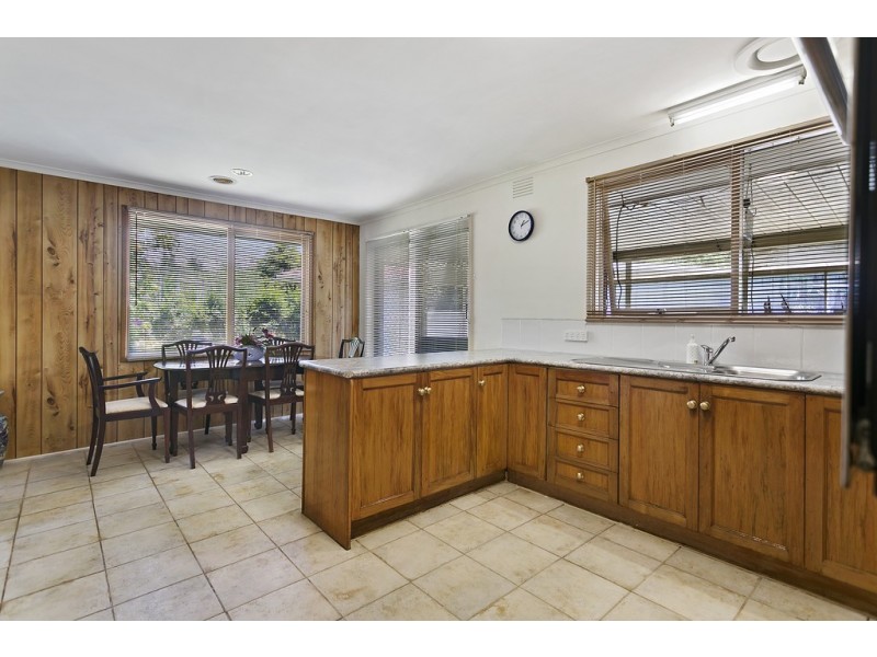 1 Canterbury Street, Cranbourne VIC 3977