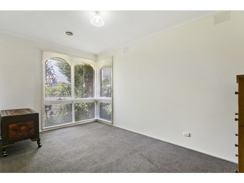 1 Canterbury Street, Cranbourne VIC 3977