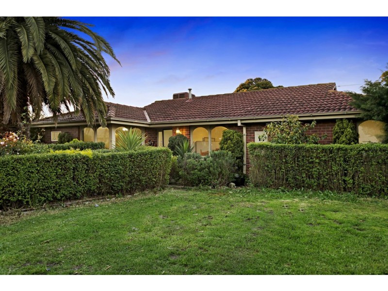 1 Canterbury Street, Cranbourne VIC 3977