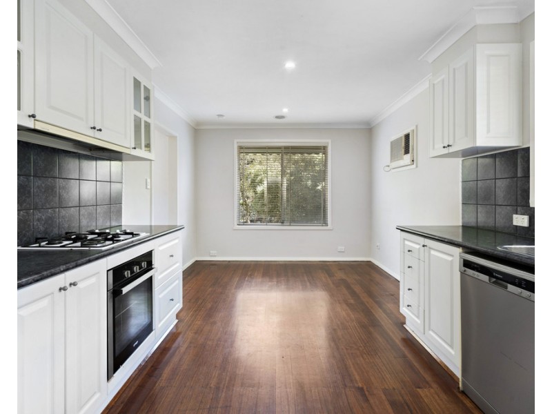 27 Meerlu Avenue, Frankston VIC 3199