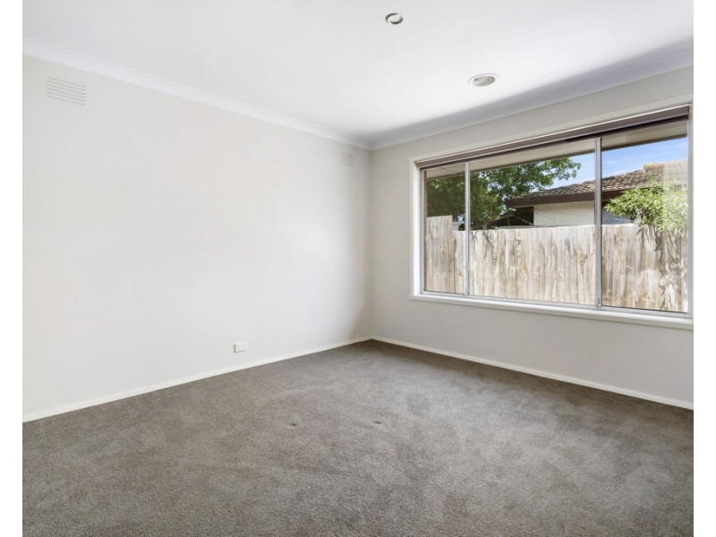 27 Meerlu Avenue, Frankston VIC 3199