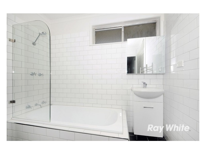 16 Bouvardia Crescent, Frankston North VIC 3200