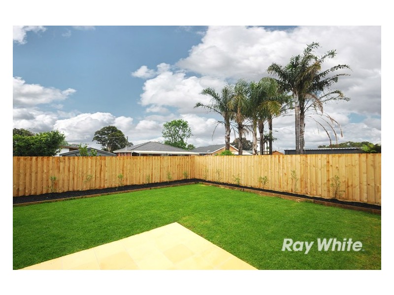 16 Bouvardia Crescent, Frankston North VIC 3200