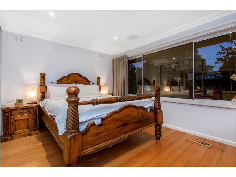 24 Sycamore Road, Frankston South VIC 3199