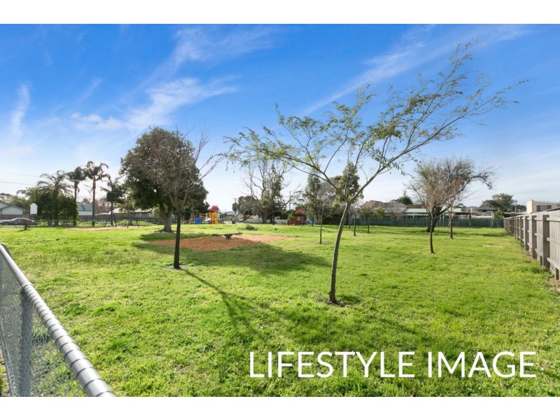 13/15-19 Cricklewood Avenue, Frankston VIC 3199