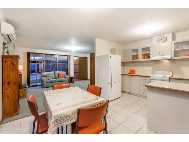 2/2 Catherine Parade, Frankston VIC 3199