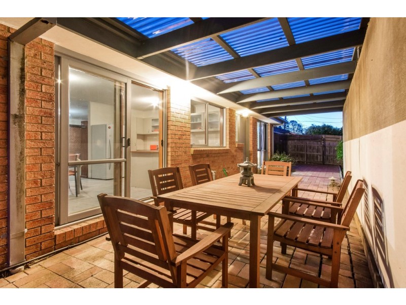 2/2 Catherine Parade, Frankston VIC 3199