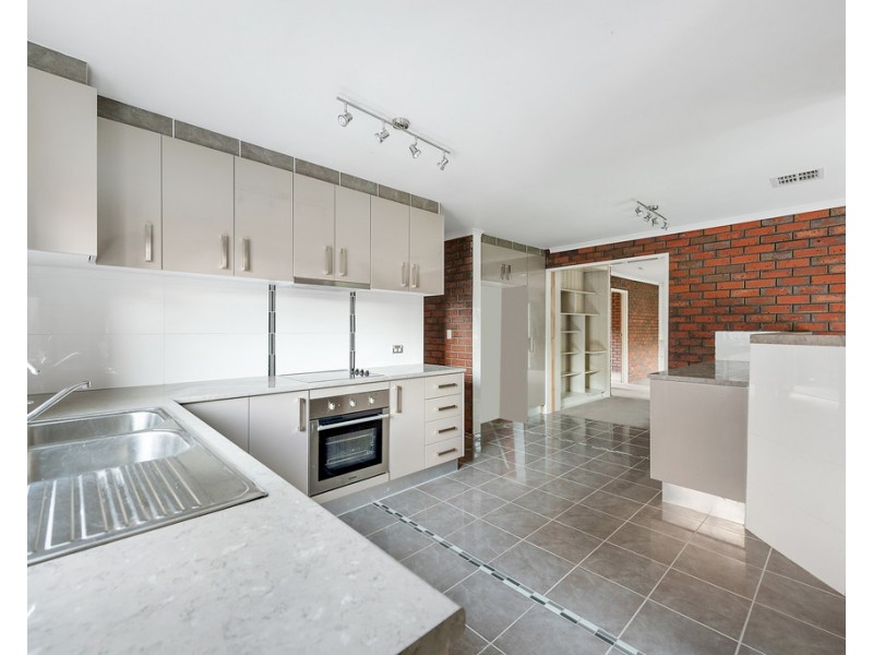 2/92 Hillcrest Road, Frankston VIC 3199