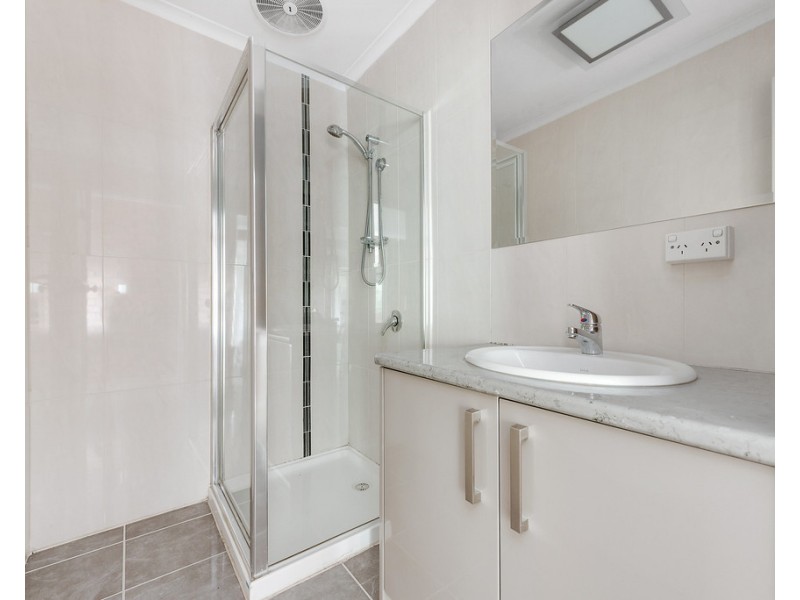 2/92 Hillcrest Road, Frankston VIC 3199