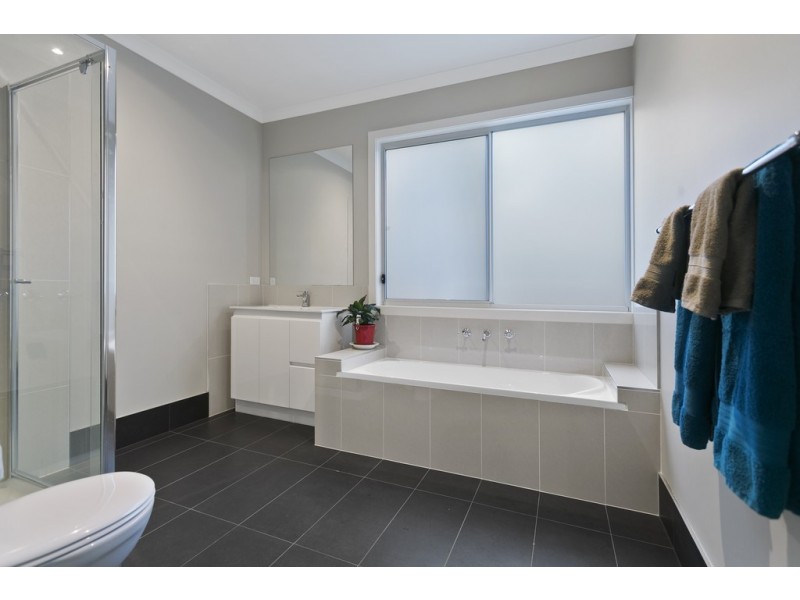 18 Corsican Street, Frankston North VIC 3200