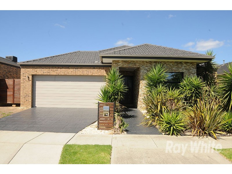 14 Ethereal Way, Sandhurst VIC 3977