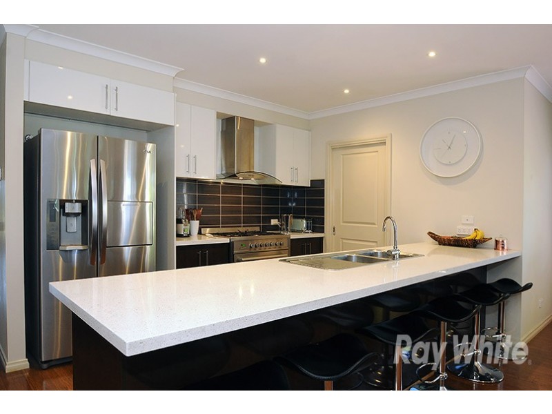 14 Ethereal Way, Sandhurst VIC 3977