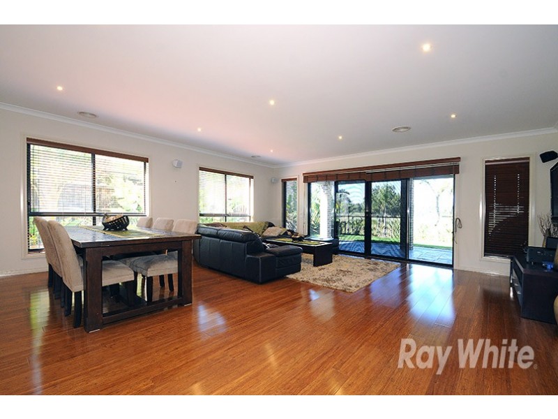 14 Ethereal Way, Sandhurst VIC 3977