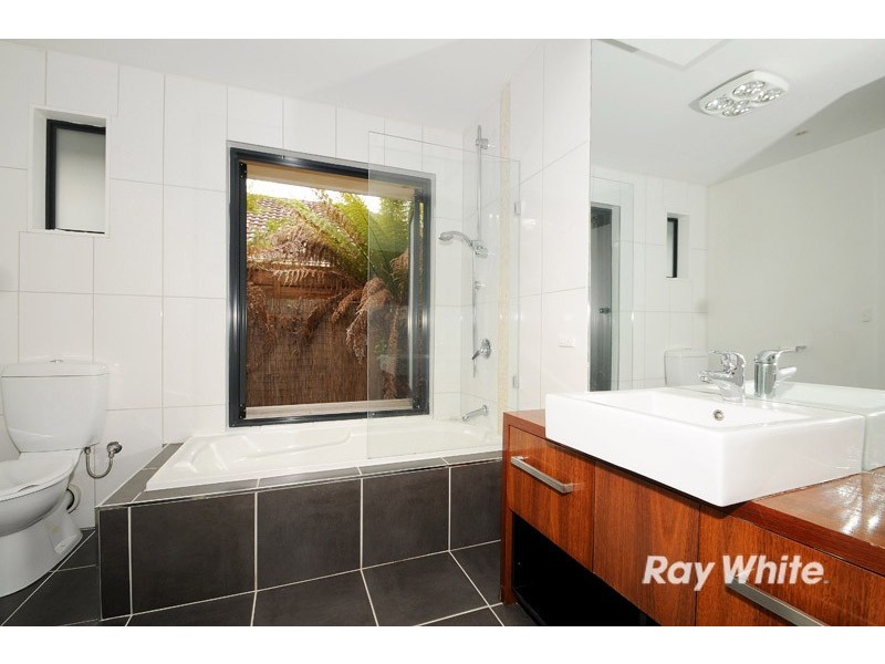 21 Downs Road, Seaford VIC 3198