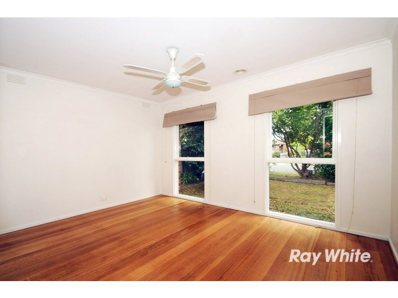 21 Downs Road, Seaford VIC 3198