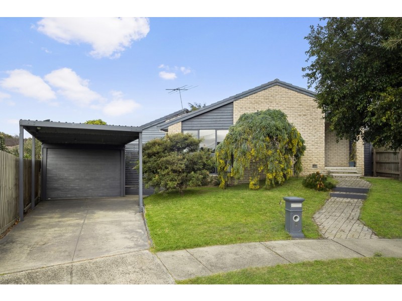 6 Glenora Court, Frankston VIC 3199