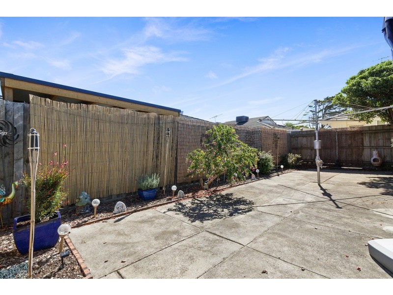 1A Vancouver Street, Mornington VIC 3931
