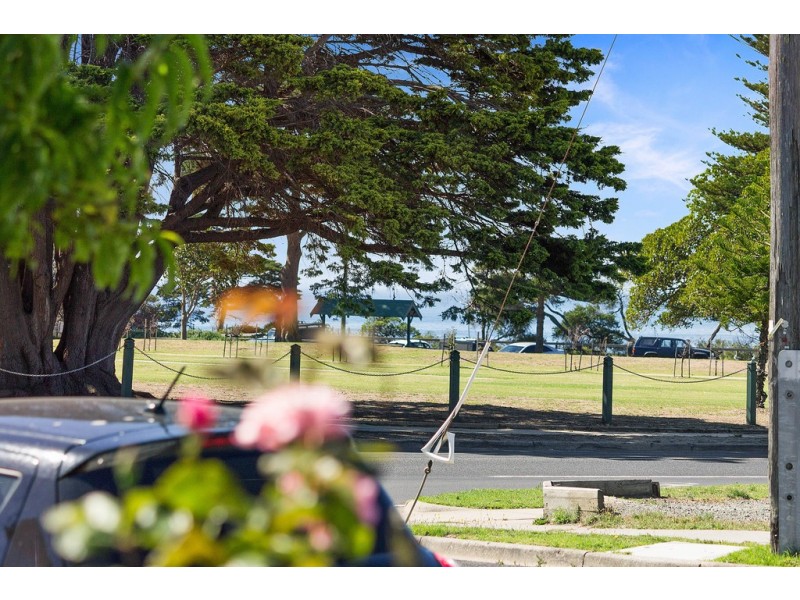 1A Vancouver Street, Mornington VIC 3931