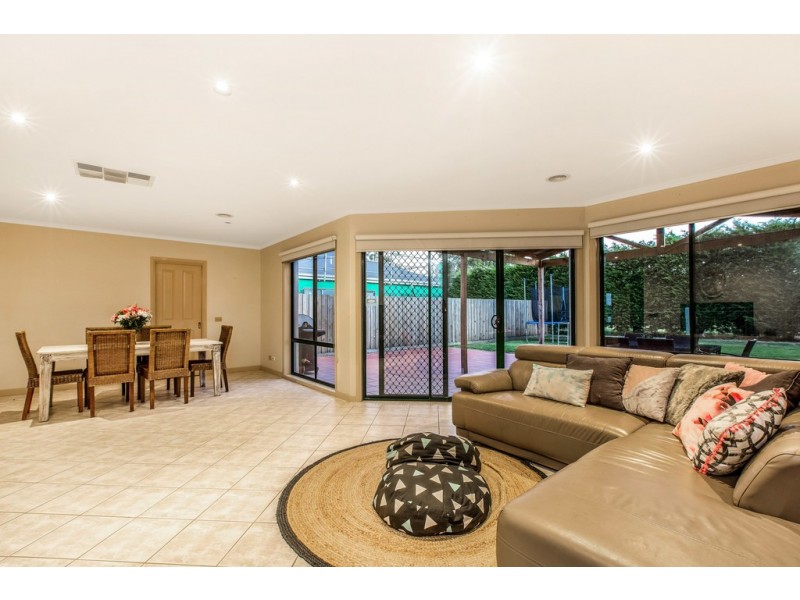 40 Francis Crescent, Langwarrin VIC 3910