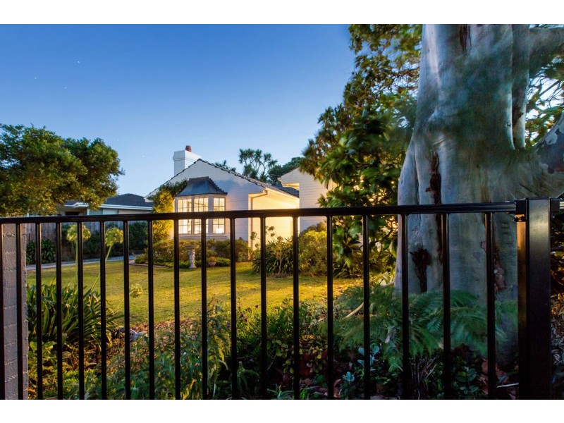 11 Regent Court, Frankston VIC 3199