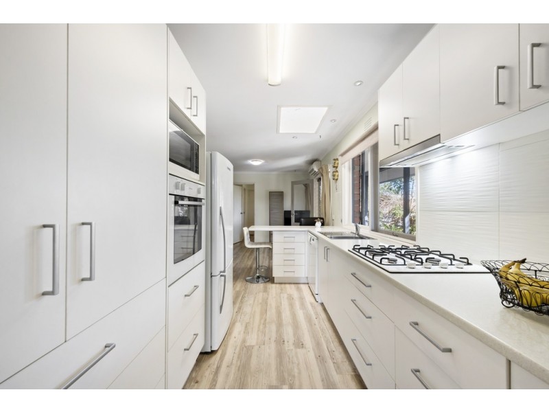 2 Innerleven Court, Frankston VIC 3199