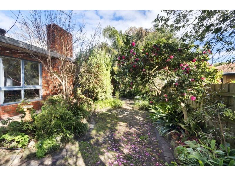 2 Innerleven Court, Frankston VIC 3199