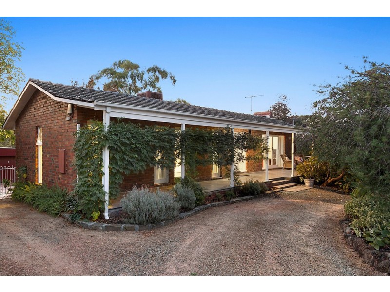 24 Fenton Crescent, Frankston South VIC 3199